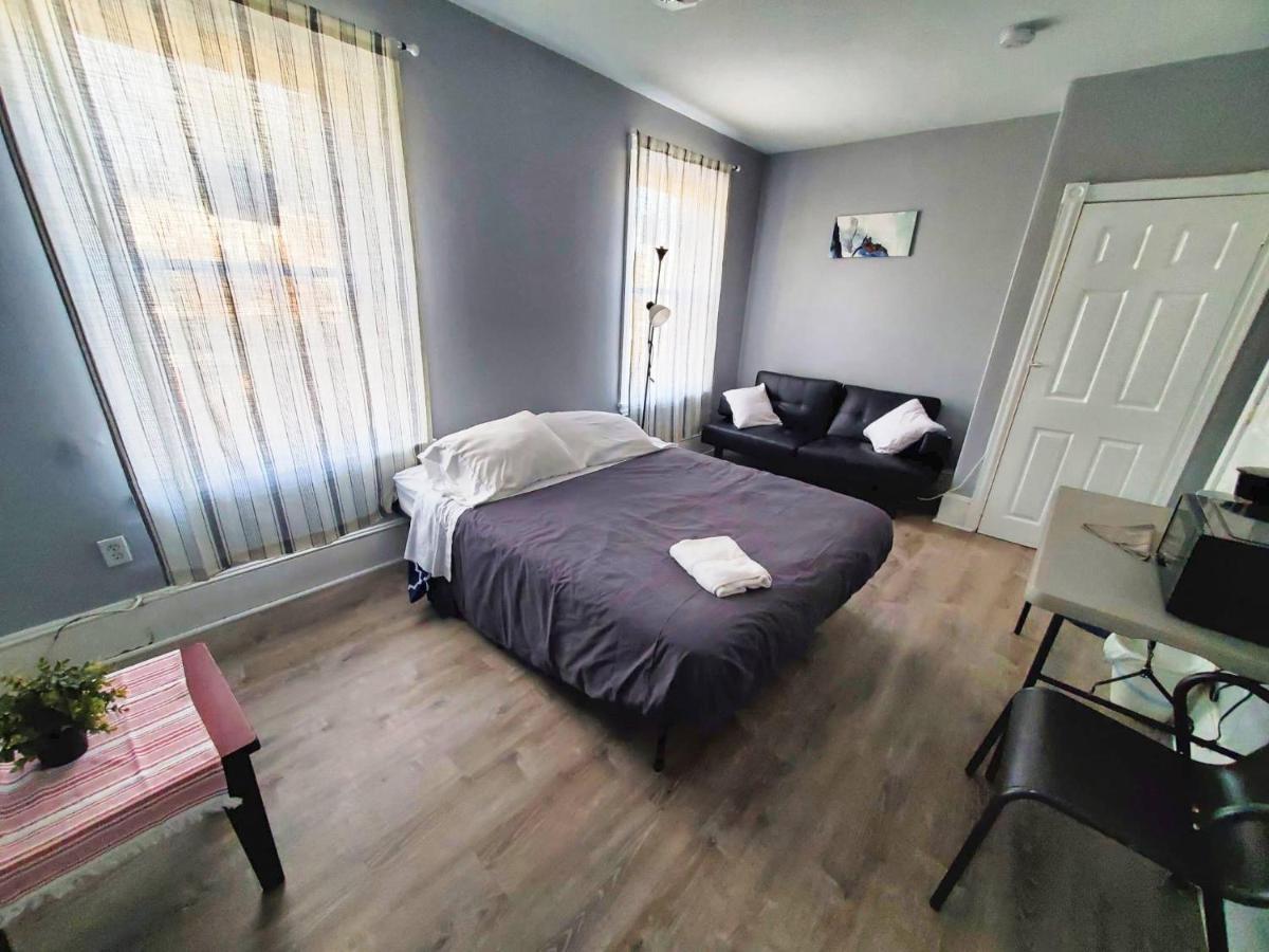 1 Bdrm Apartment With 2 Queen Beds & Small Kitchenette Philadelphia Exterior photo